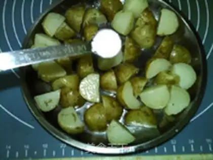 Make Rosemary baked potatoes step 6