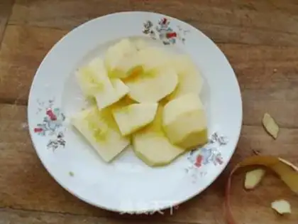 Make Apple melon juice step 1