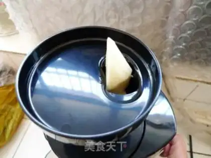 Make Apple melon juice step 2