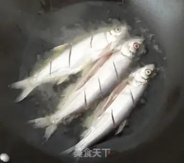 Make A fish in a fragrance step 3