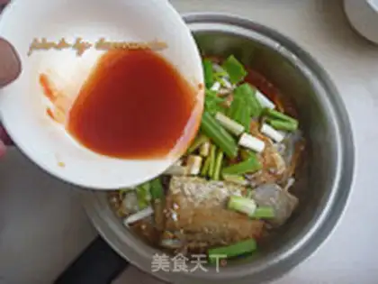 Make Tomato sauce with fish step 5