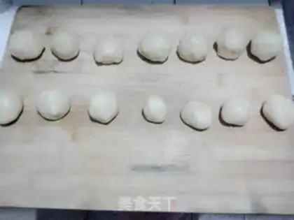 Make Less oiled pretzels step 7