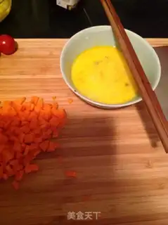 Make Pineapple ketchup fried rice step 1
