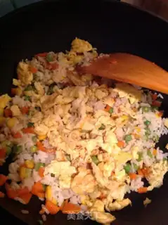 Make Pineapple ketchup fried rice step 10