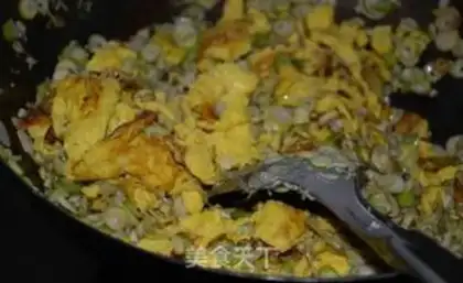Make Spring fried eggs step 3
