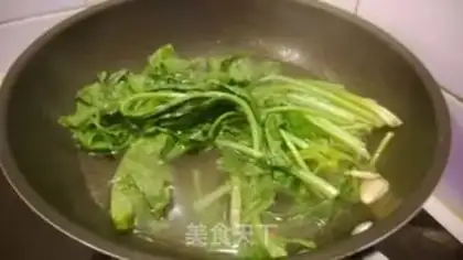 Make Garlic spinach step 3