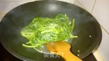 Make Garlic spinach step 7