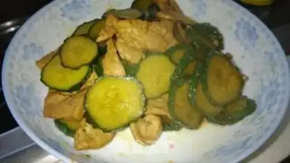 Make Flowers and melon soup step 4