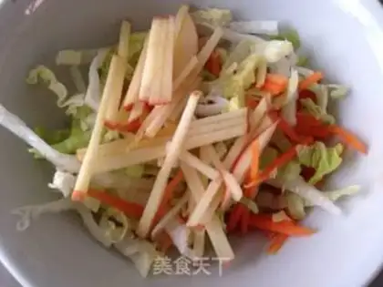 Make Tore the pork with apple salad step 15
