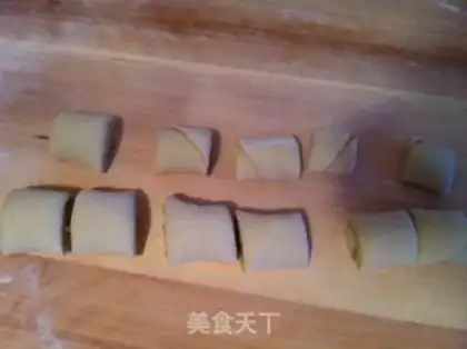 Make Scrambled rolls step 5