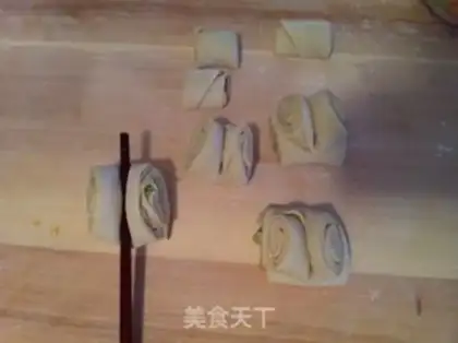 Make Scrambled rolls step 6