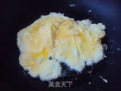 Make Tomato fried eggs step 4