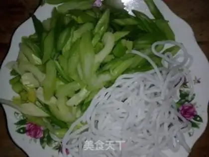 Make Celery powder step 0