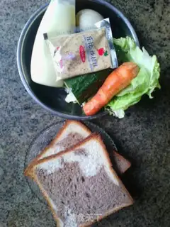 Make Salad toast sandwich step 0