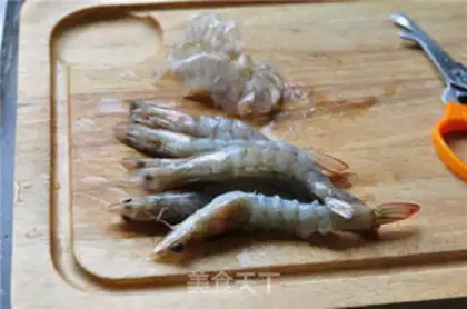 Make Cheese and bacon and shrimp step 0