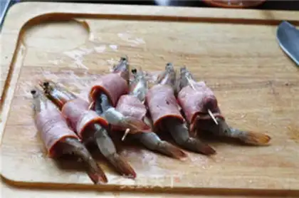 Make Cheese and bacon and shrimp step 3