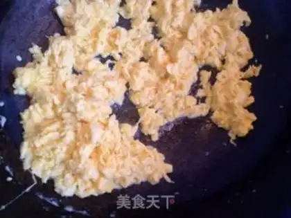 Make Simple egg sauce step 4