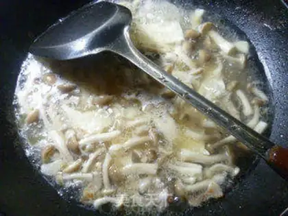 Make Spice crab-flavored tofu step 6
