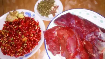 Make Spicy beef step 0