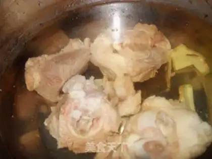 Make Monkey mushroom soup step 3