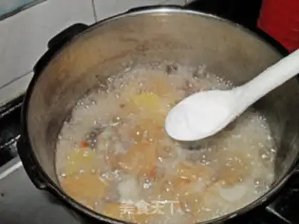 Make Monkey mushroom soup step 7