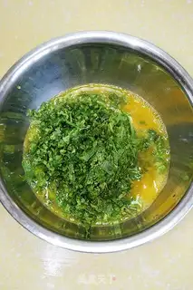 Make Eggs from the fragrance stand step 2