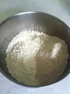 Make raisin paste step 1