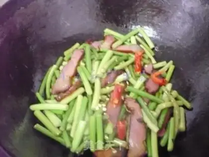 Make Garlic pork step 6