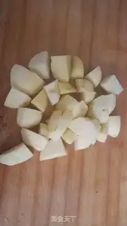 Make Pig hoof potatoes step 1
