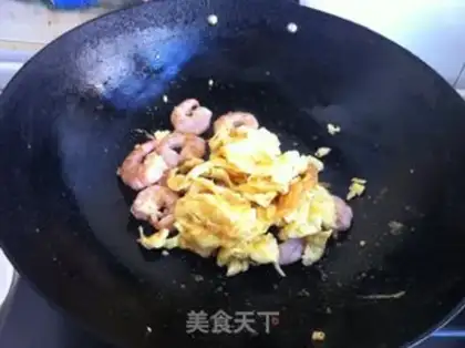 Make Shrimp fried eggs step 7