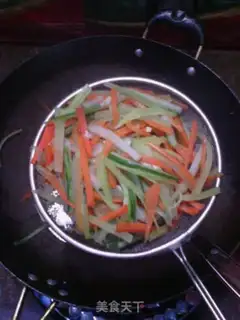 Make Japanese vegetable salad step 5