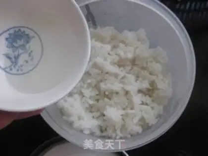 Make Ketchup sushi step 1