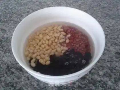 Make A little roll of beans step 0
