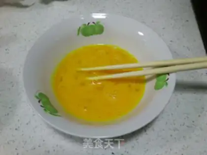 Make Fried eggs with sprouts step 2