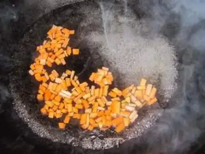 Make Five eggs of fried rice step 3