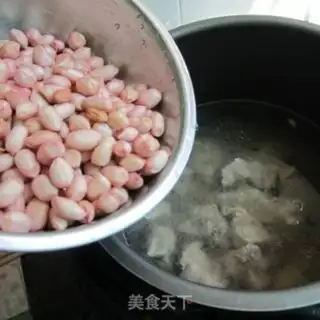 Make Peanut ribs soup step 5