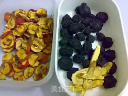 Make Black sugar plum soup step 0