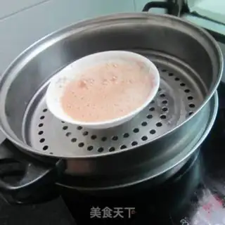 Make Tomato juice evaporated eggs step 4