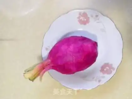 Make Frozen dragon-fruit step 0