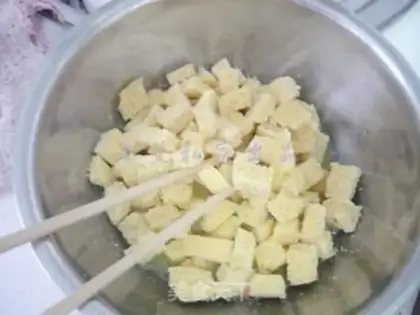 Make Eggs fried step 3