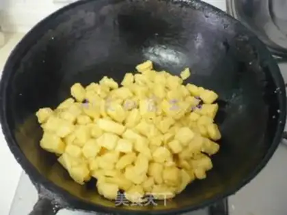 Make Eggs fried step 4