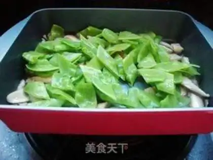 Make Fry mushrooms, Dutch beans step 6