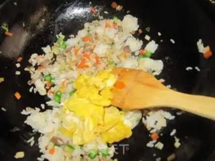 Make Five eggs of fried rice step 15