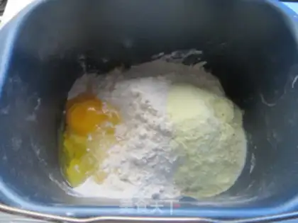Make A strawberry bread step 4