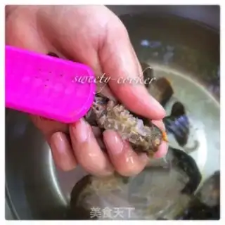 Make Lobster dumpling soup step 2