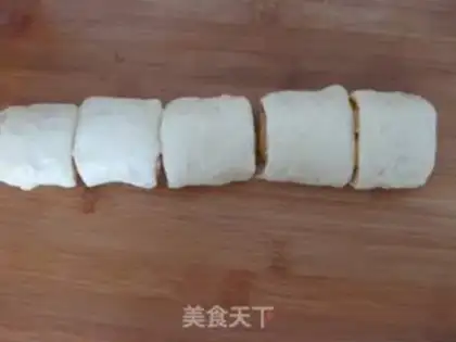 Make Soy sauce pine rolls step 7