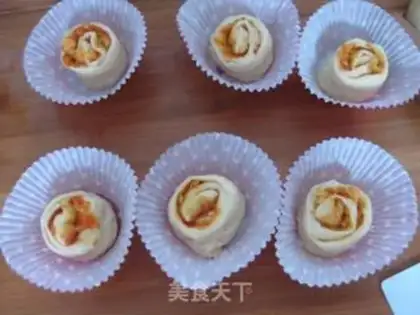 Make Soy sauce pine rolls step 8