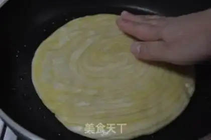Make Hand grab cake step 15
