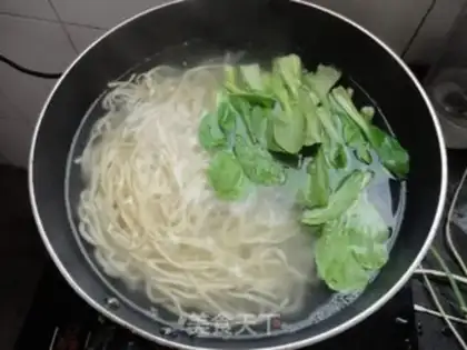 Make Cheese sauce and noodles step 2