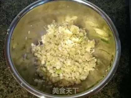Make Cream cabbage and egg dumplings step 1